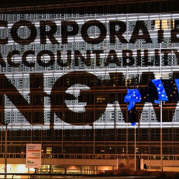 Action visuelle pour une loi européenne sur le devoir de vigilance.