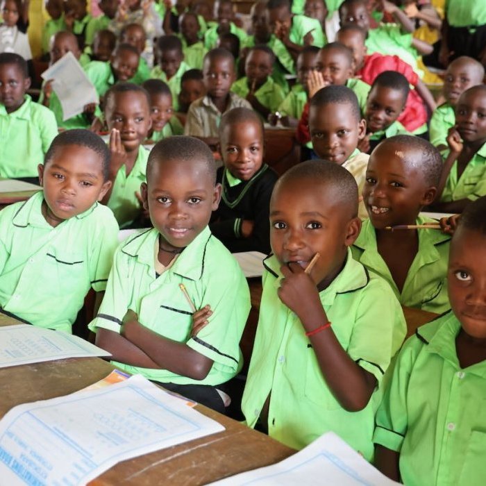 Elèves de l'école primaire de Karambi, en périphérie de la ville de Fort Portal, en Ouganda