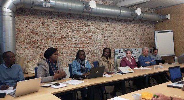 L'action des travailleur·euse·s sociaux·ales de rue au Bénin et au Sénégal.