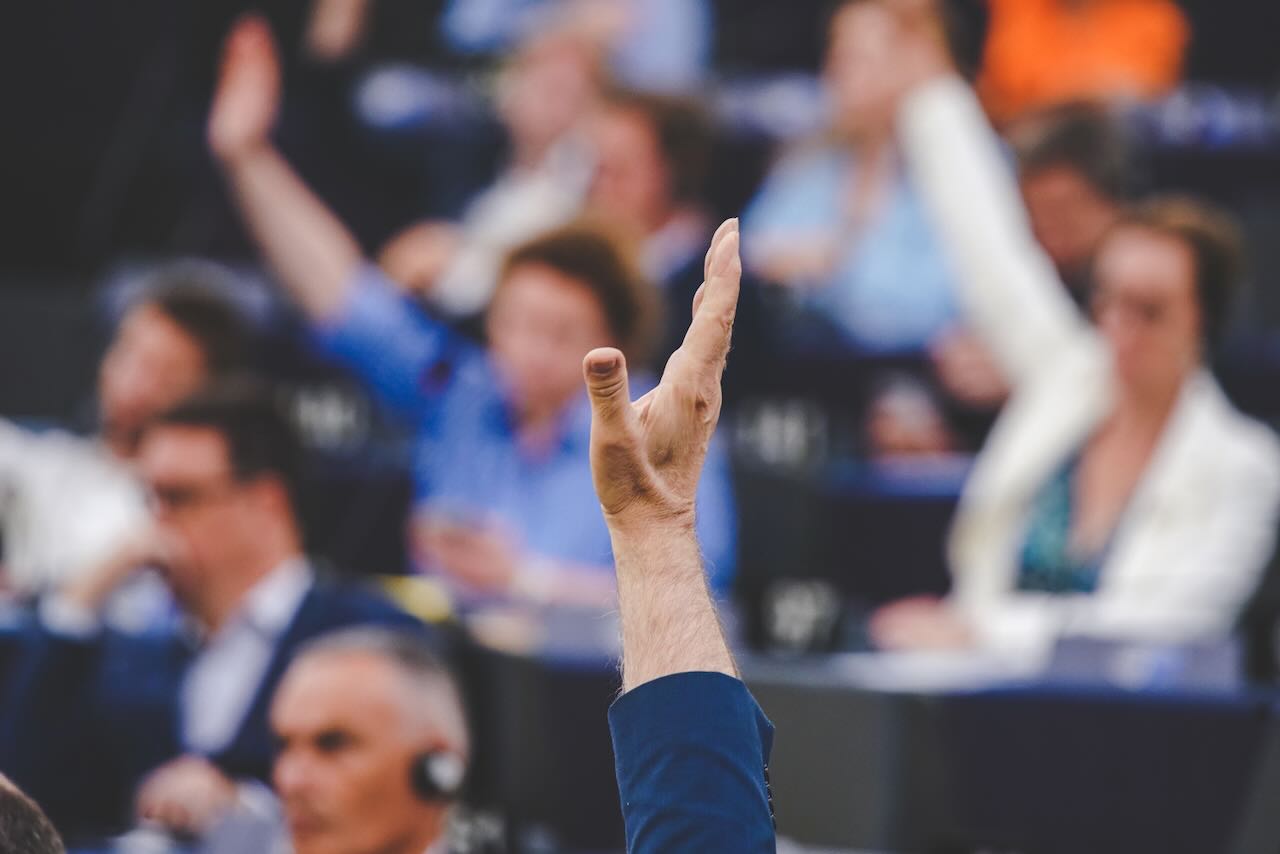 Traité sur la Charte de l'énergie : le Parlement européen donne son feu vert...