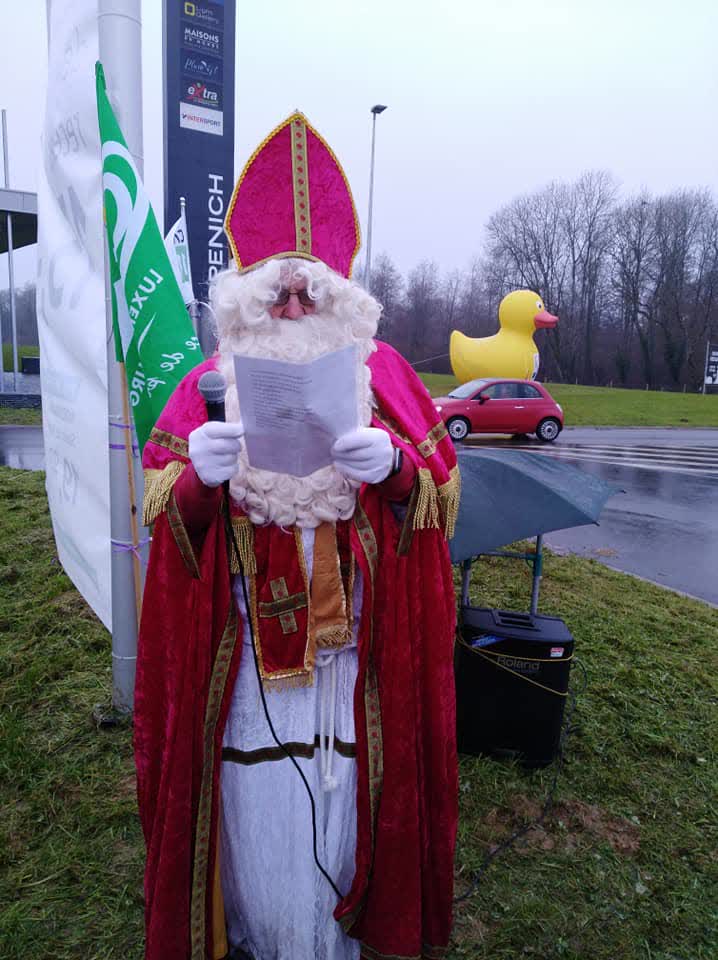 2019-12-06-arlon-justice-fiscale-multinationales-cadeaux-saint-nicolas-source-facebook-id01.jpg